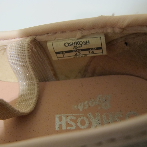 Girls Osh Kosh B'Gosh Toddler Shoes Ballet Flats Easy Slip on Pom Pom Size 7 GUC - Picture 4 of 5